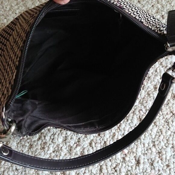 Lauren Ralph Lauren Black, beige, red Herringbone Bag Trimmed in Black - Picture 6 of 12